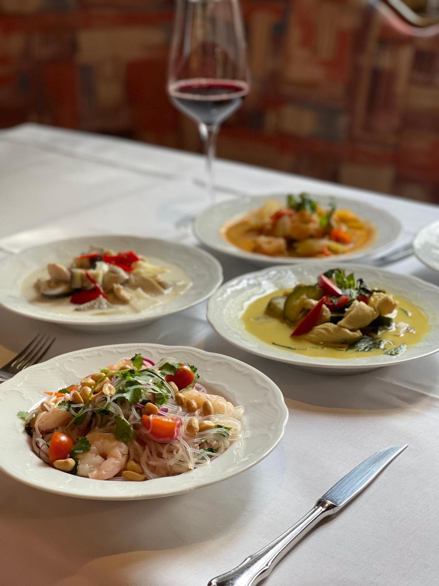 Hotel Restaurant Mathildenhof Pulheim Eksteriør billede