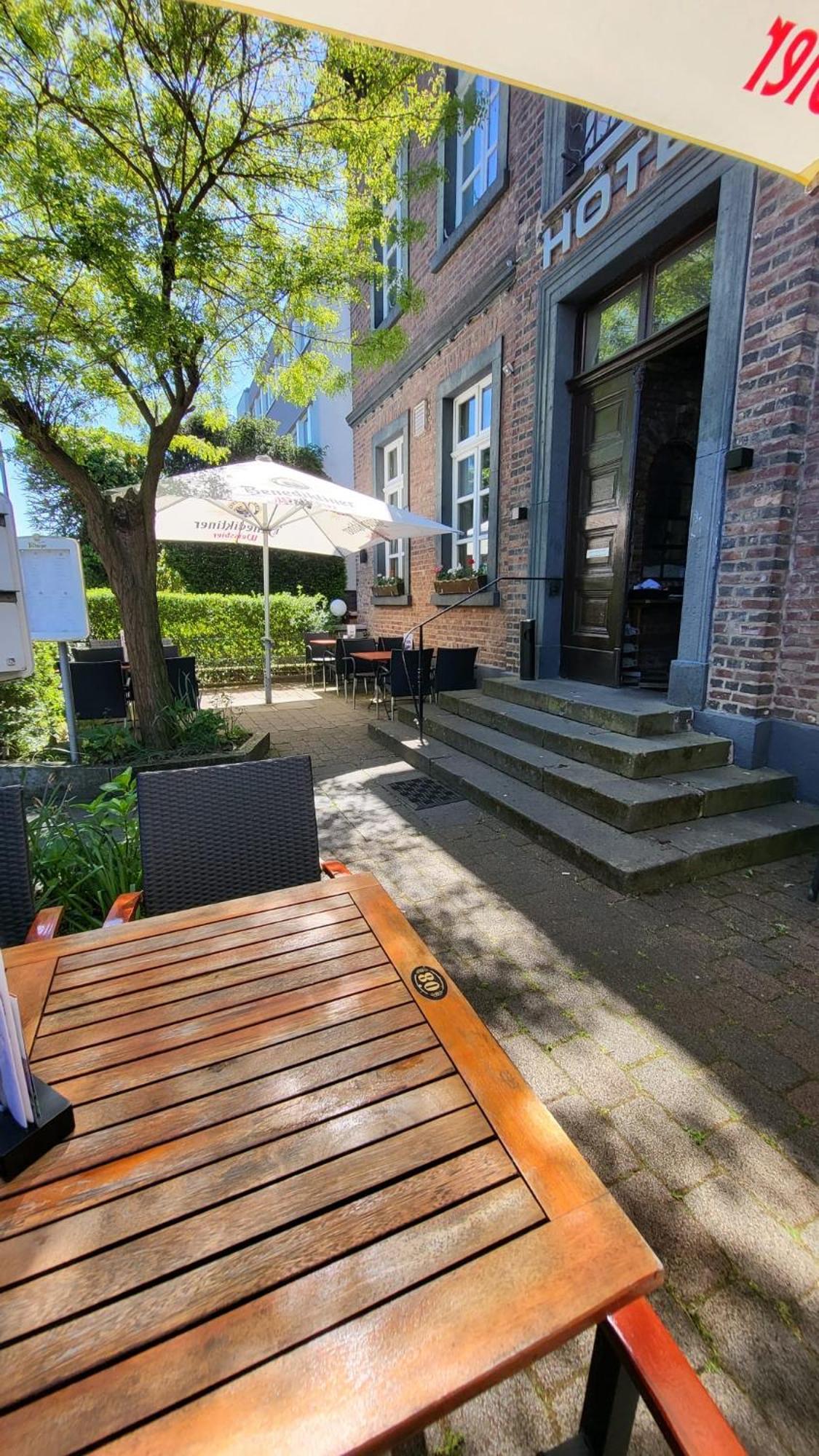 Hotel Restaurant Mathildenhof Pulheim Eksteriør billede