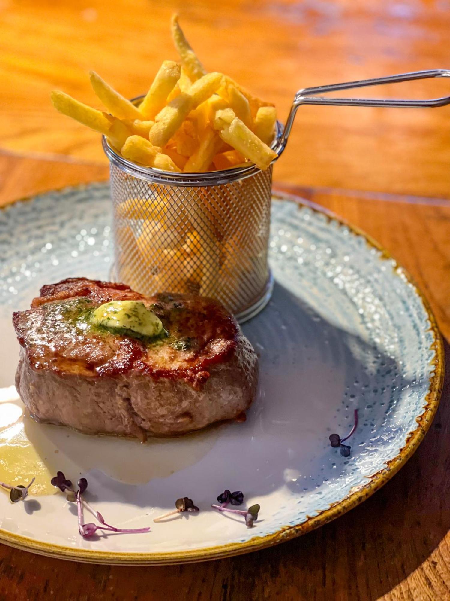 Hotel Restaurant Mathildenhof Pulheim Eksteriør billede